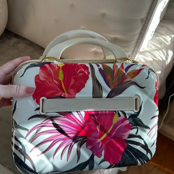 Vibrant Floral Marcy McKenna travel makeup accessory case - Picture 6 of 13
